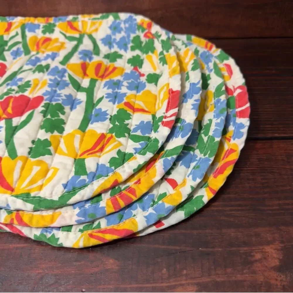VINTAGE Bright Flower Quilted Set of 4 Placemats 2 Napkins